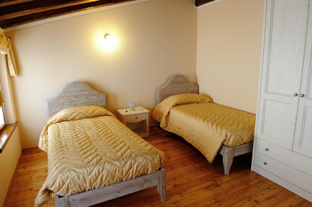 Agriturismo Crodi Miane الغرفة الصورة